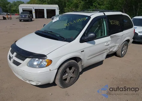 2005 Dodge Grand Caravan Sxt из США, поврежденный, VIN 2D4GP44L25R377919